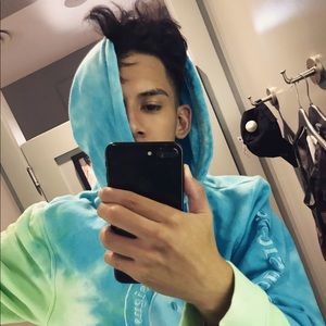 Meet your Posher, Cristian