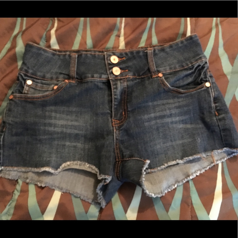 Jean short!