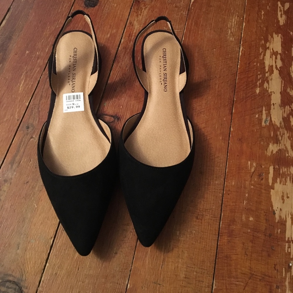 Brand new black pointed toe ballet flats!