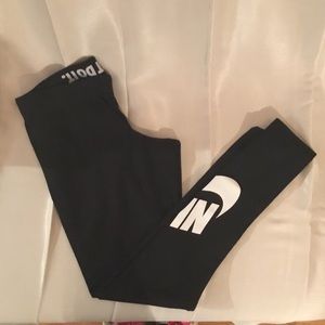 Nike Logo Legging