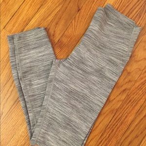 Lululemon High Times Space Dye Seal Grey Sz 4