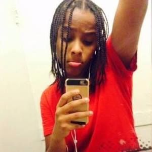 Meet your Posher, Kayla