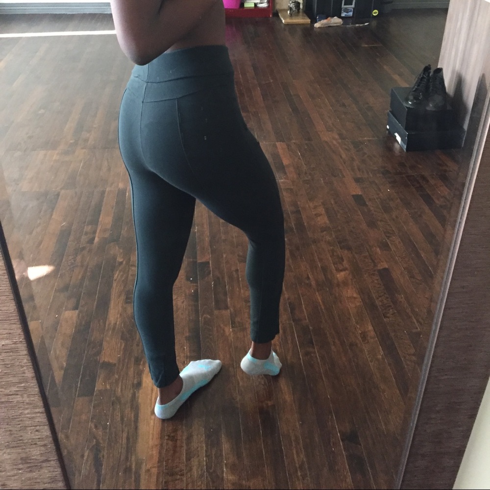 Green fitted corporate pants