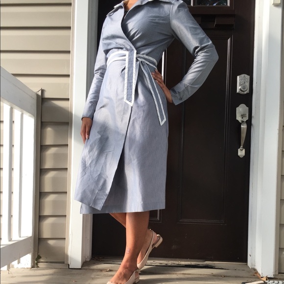 Banana Republic Dresses & Skirts - 🍂HP🍂 Banana Republic Wrap Dress