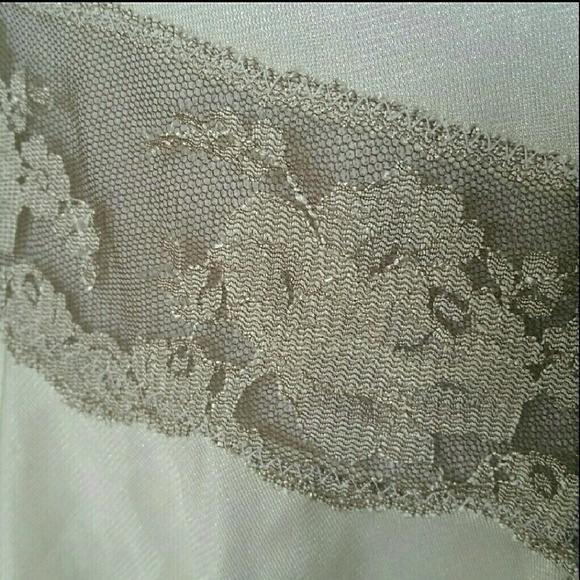 VINTAGE Ecru Babydoll - Picture 4 of 6