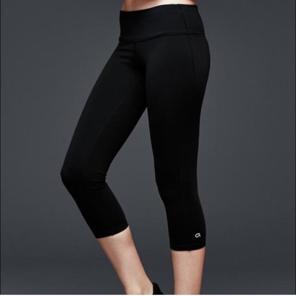 GapFit Capri leggings