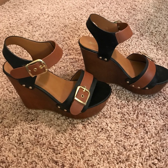 Wedges - Picture 2 of 2
