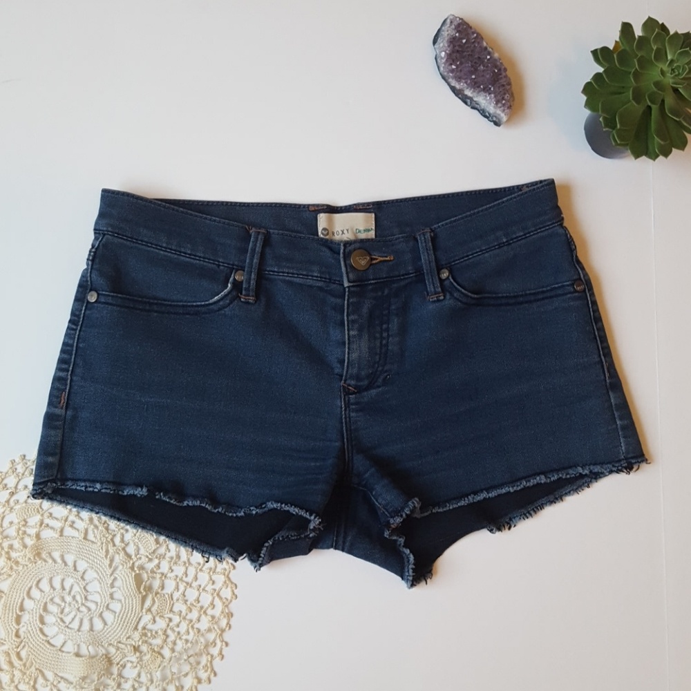 Roxy dark blue wash short jean cut off shots