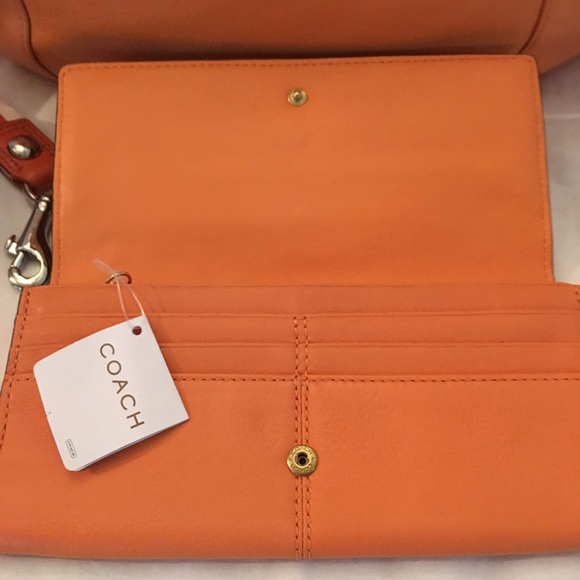 Coach Jazzy Hobo w/Matching Wallet - Very Rare NWT - Picture 3 of 7