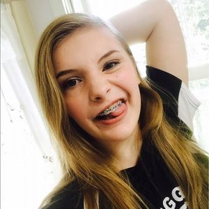 Meet your Posher, Veronika