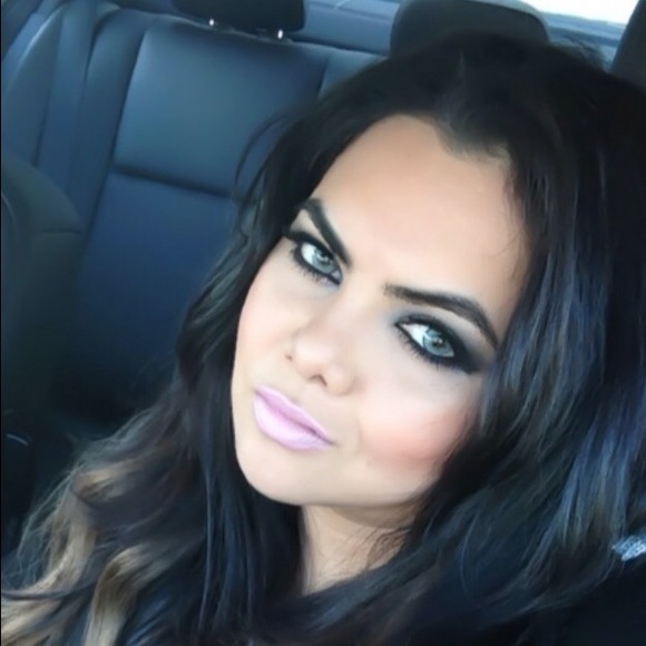 Meet your Posher, Jael hi 👋 welcome 🤗❤️ - Picture 6 of 6