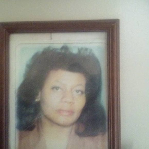 Meet your Posher, Kimberly - Picture 1 of 1