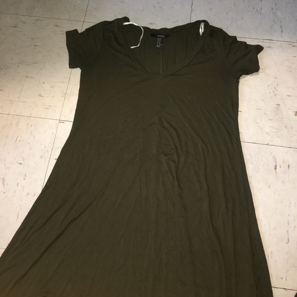 Green Flowy simple dress