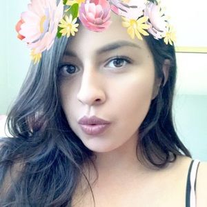 Meet your Posher, Cynthia