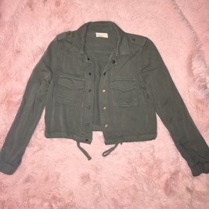 •Army green jacket•