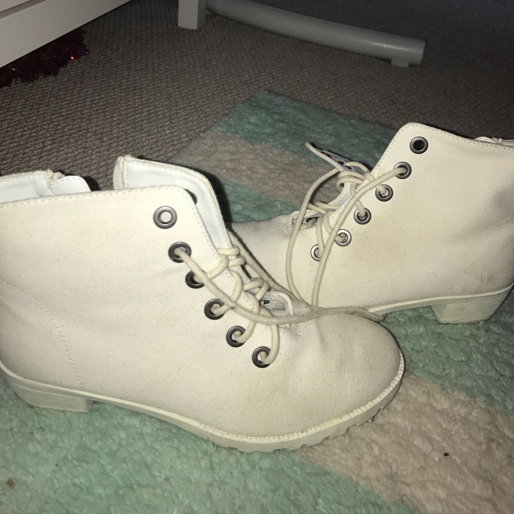 Any offer! High heeled boots