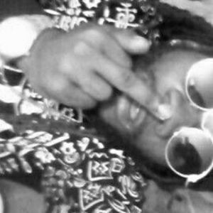 Meet your Posher, Dominique