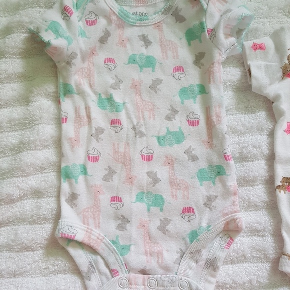 Bodysuits - Picture 3 of 5