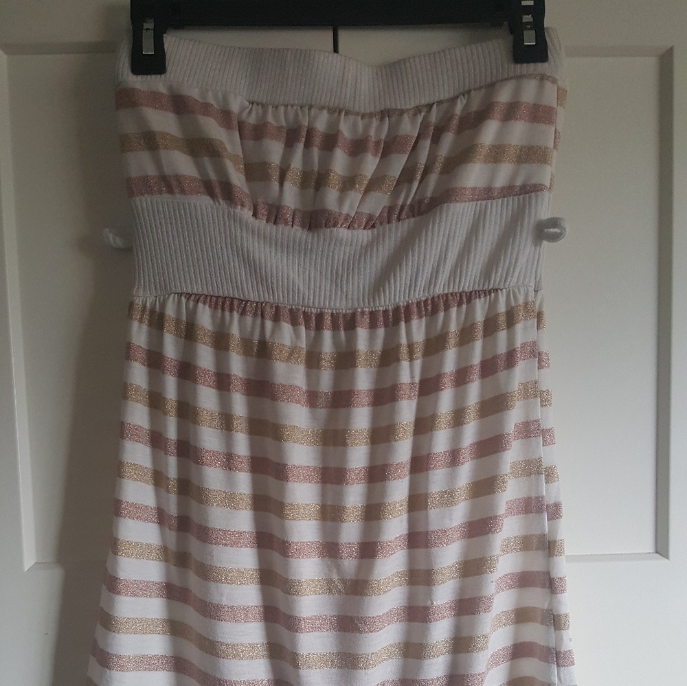 The "just add a belt" strapless top