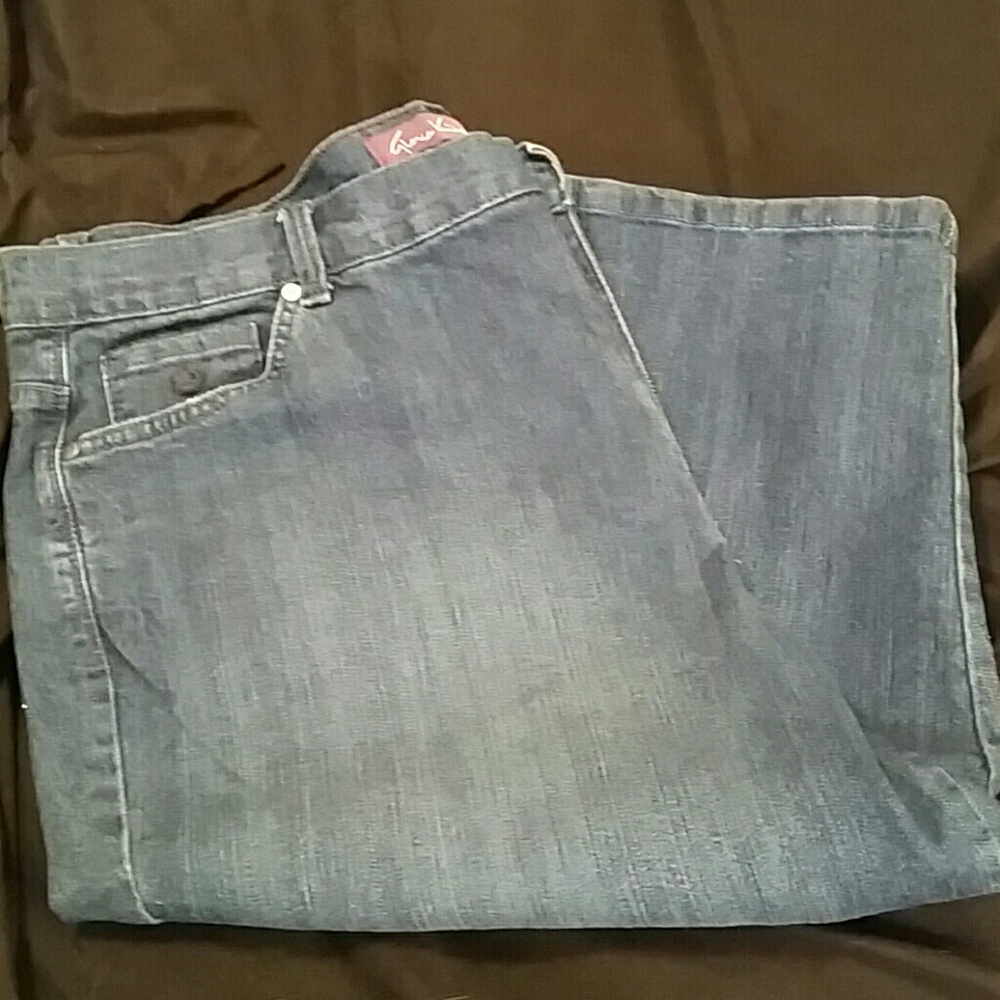 Gloria Vanderbilt amanda skimmer Capri jeans