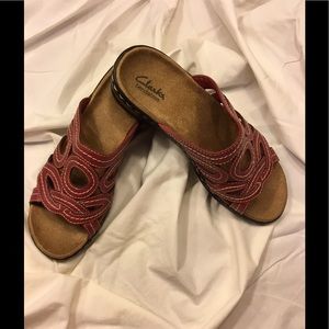 ANY TWO PR $6 SHOES FOR $10! CLARKS CLOGS EUC SZ 8