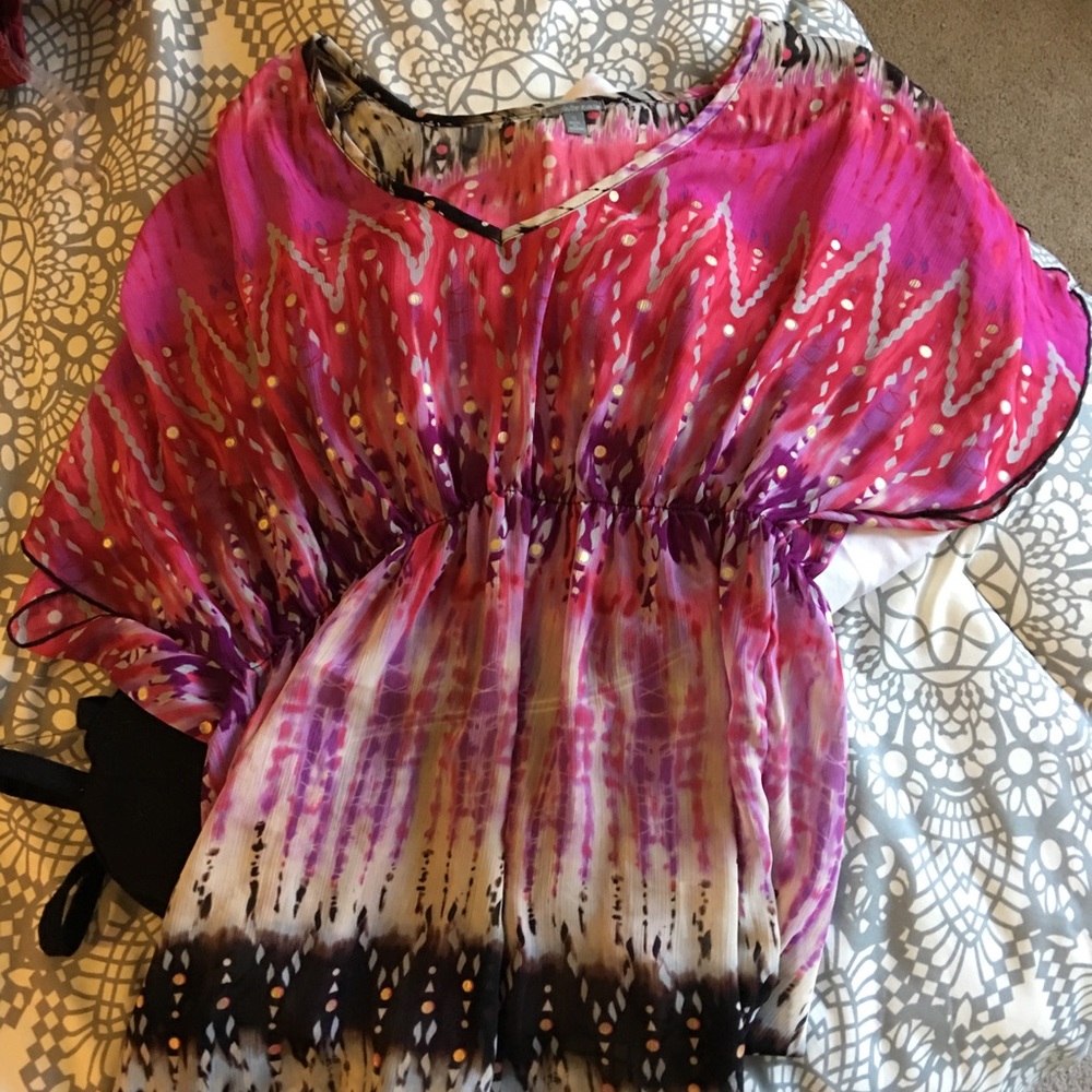 Short sleeve multi color top