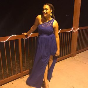 Meet your Posher, Candyce