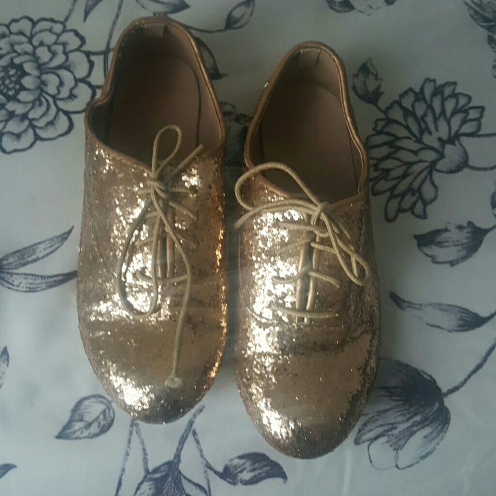 Gold glitter Gymboree shoes