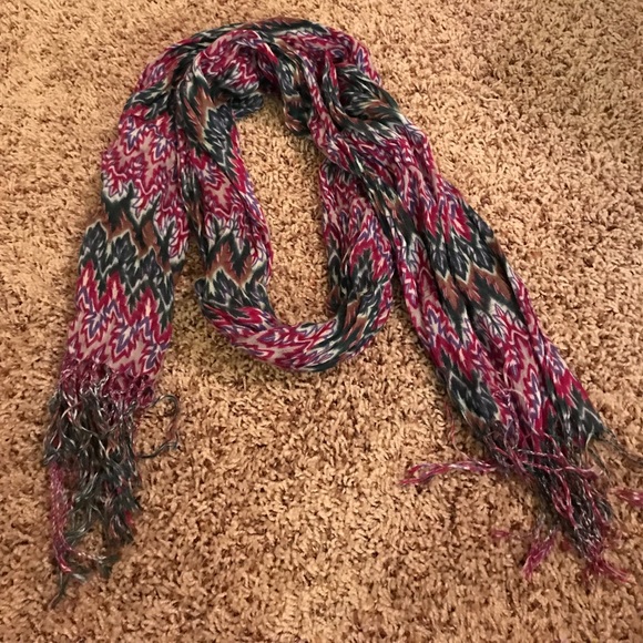 Scarf - Picture 1 of 2