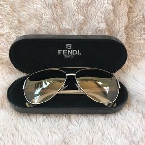 SALE‼️🕶 ✨ Authentic Fendi sunglasses.
