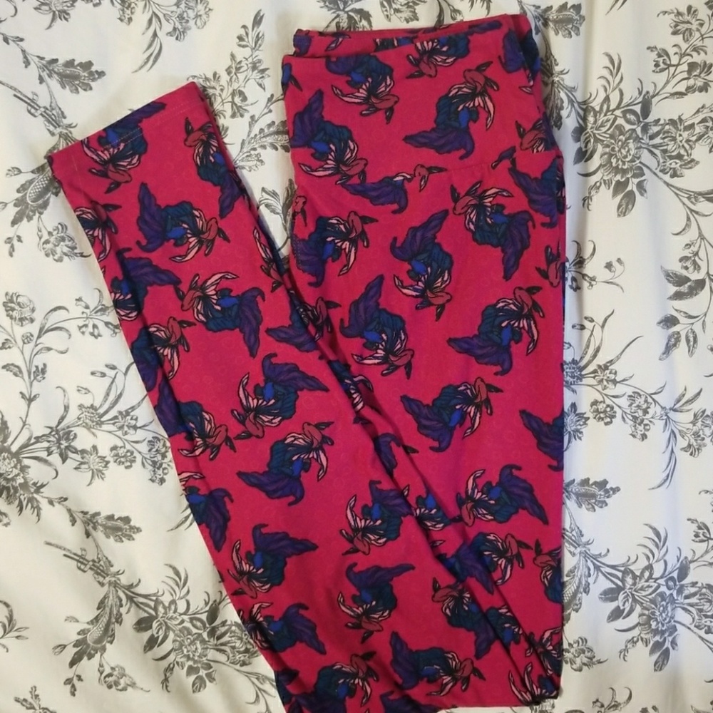 NEW... Lularoe OS Beta Fish Leggings ~ Never worn!