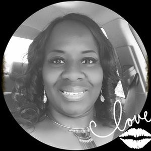 Meet your Posher, Pamela