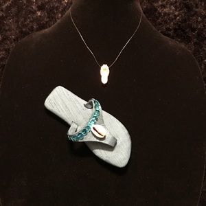 🔥FINAL PRICE🔥Beautiful silver flipflop necklace