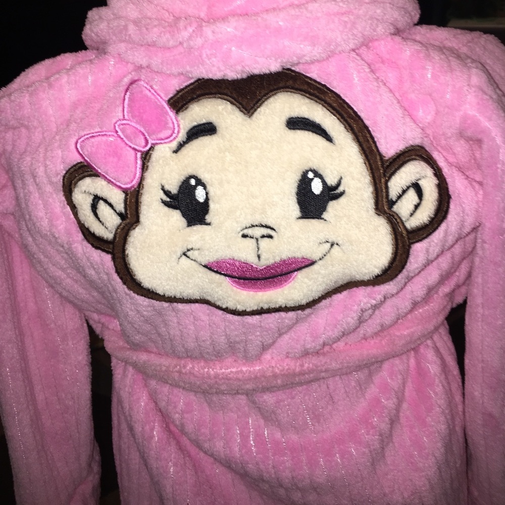 robe - Picture 4 of 5