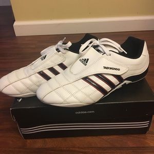 Men's ADI-STORM ADIDAS MARTIAL ARTS SHOES 9.5sz