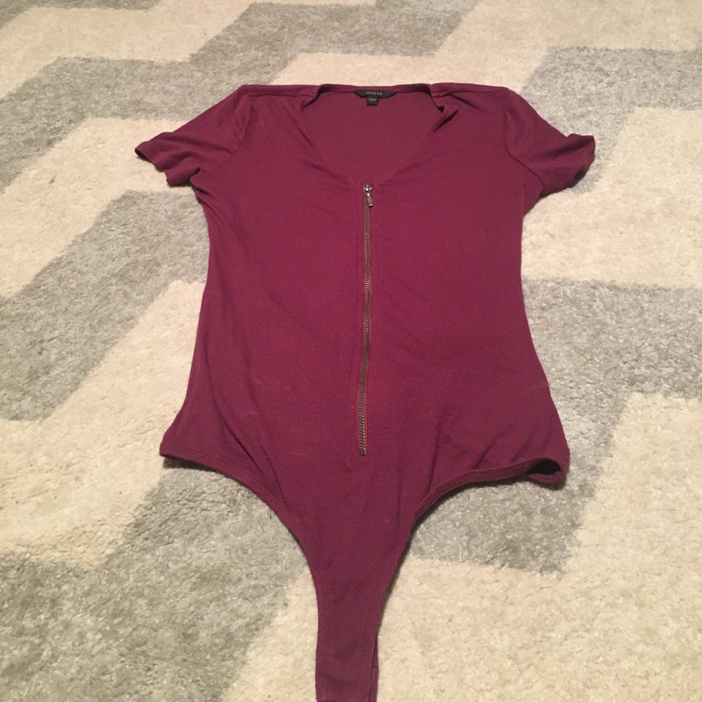 GUESS bodysuit RARE COLOR✨