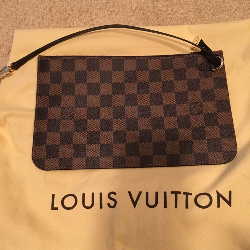 Authentic Louis Vuitton Neverfull Pouch