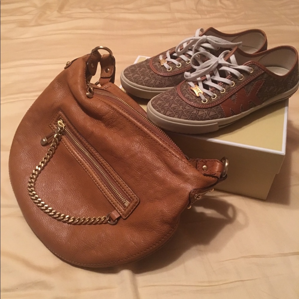 Sold !!! Michael Kors Purse and matching Shoes
