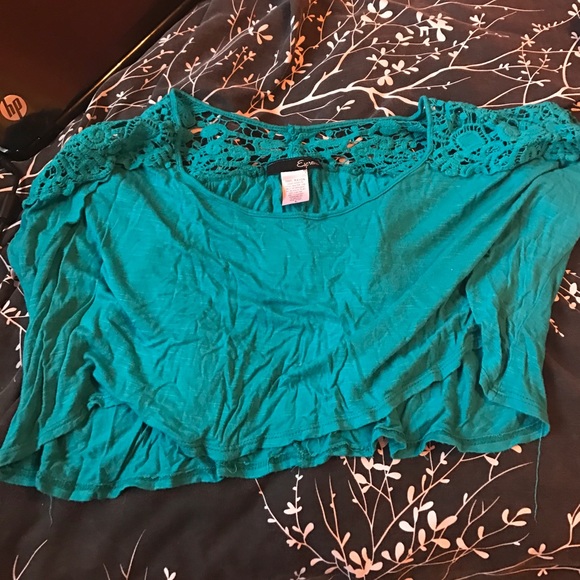 Real crop top lace in the back - Picture 1 of 1