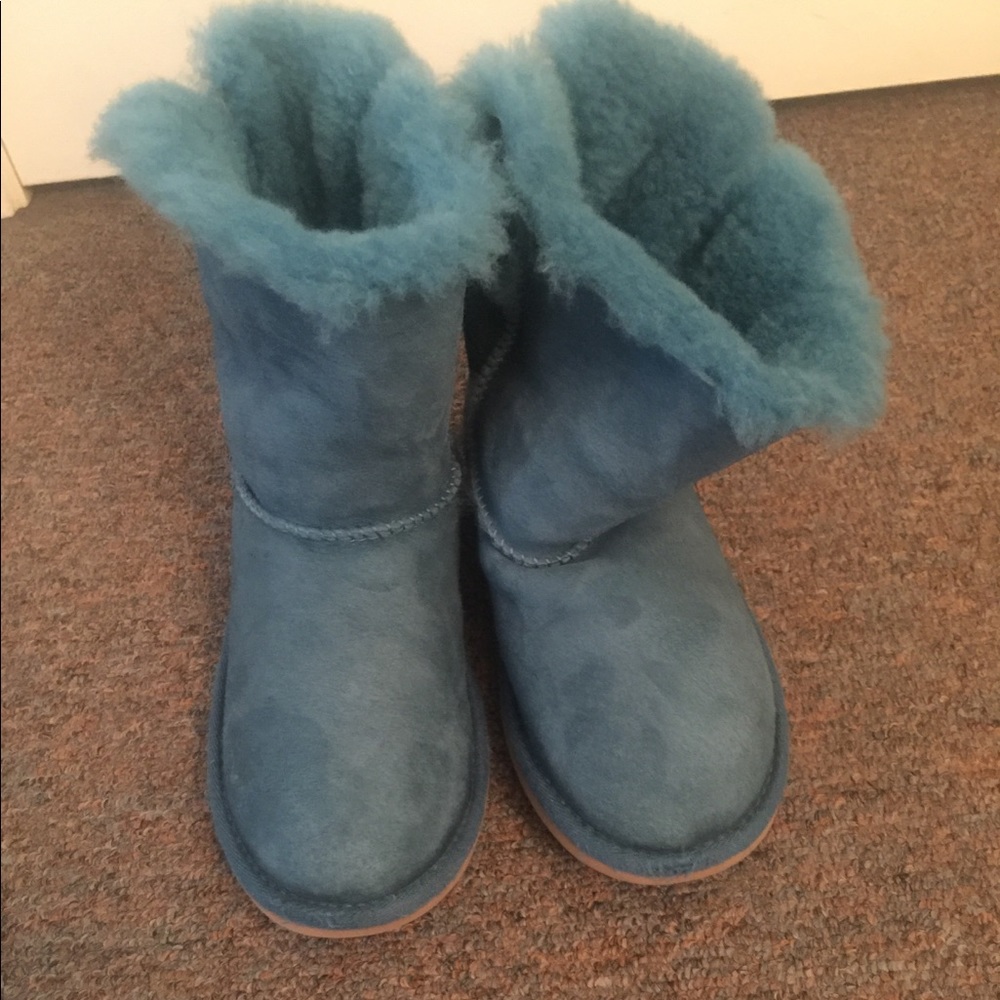 🚨SOLD🚨 Authentic Ugg boots sz 2