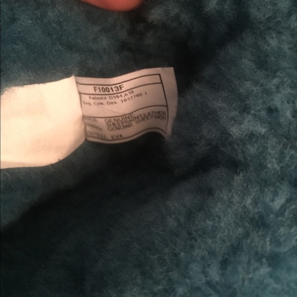 🚨SOLD🚨 Authentic Ugg boots sz 2 - Picture 7 of 8