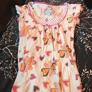 Cute blouse lightly worn