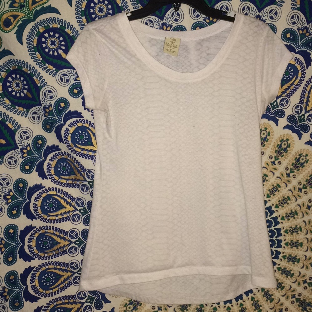 White athletic t shirt!!! @thebalancecollection