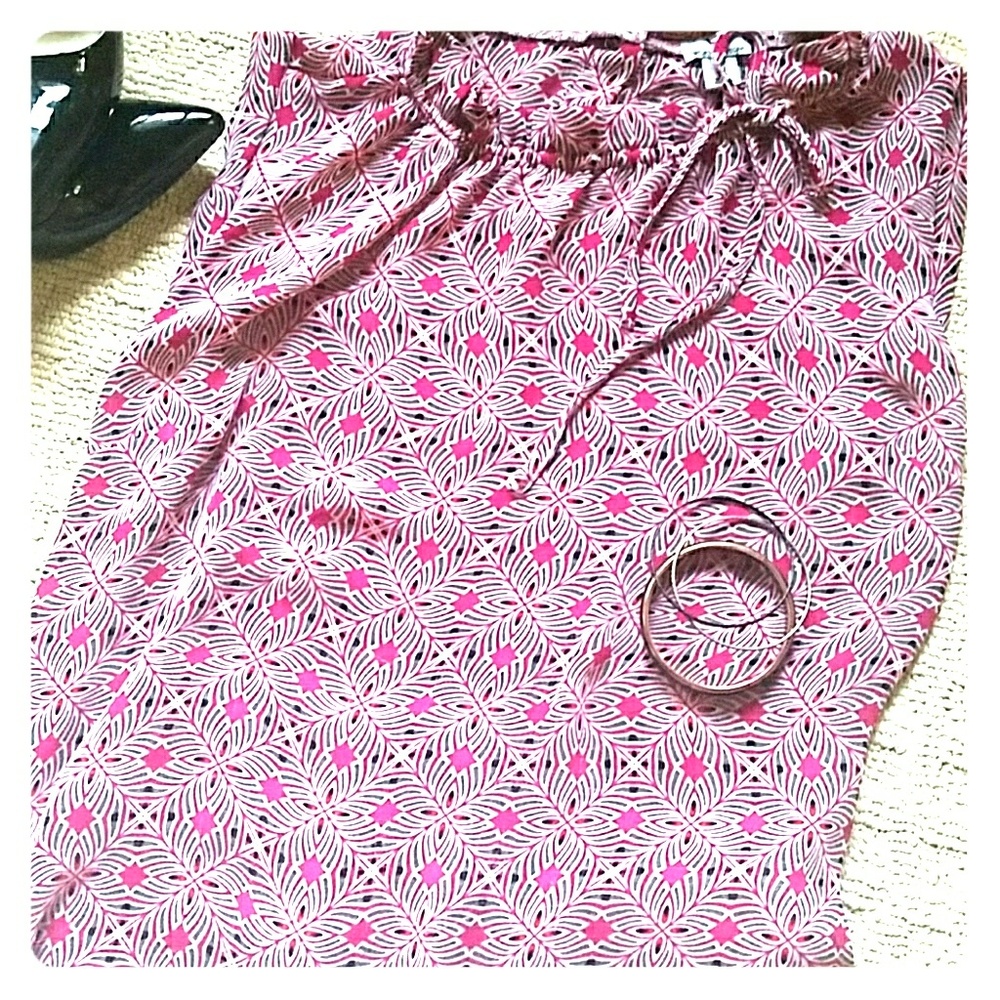 Sleveless Print Ruffle Collar Top