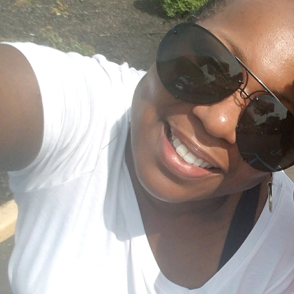 Meet your Posher, Yvonne