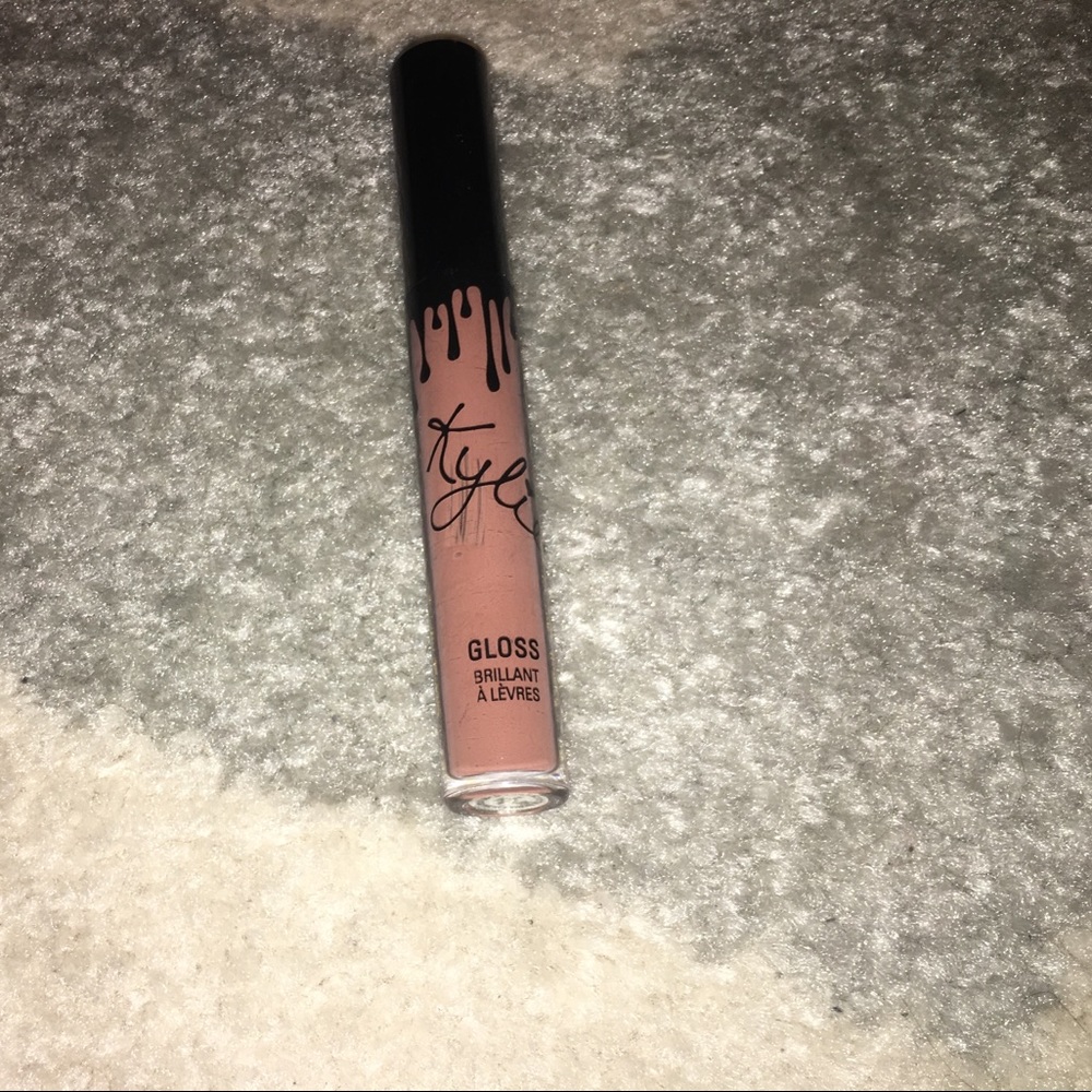 KYLIE COSMETICS LIKE GLOSS