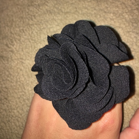 ring - Picture 4 of 4