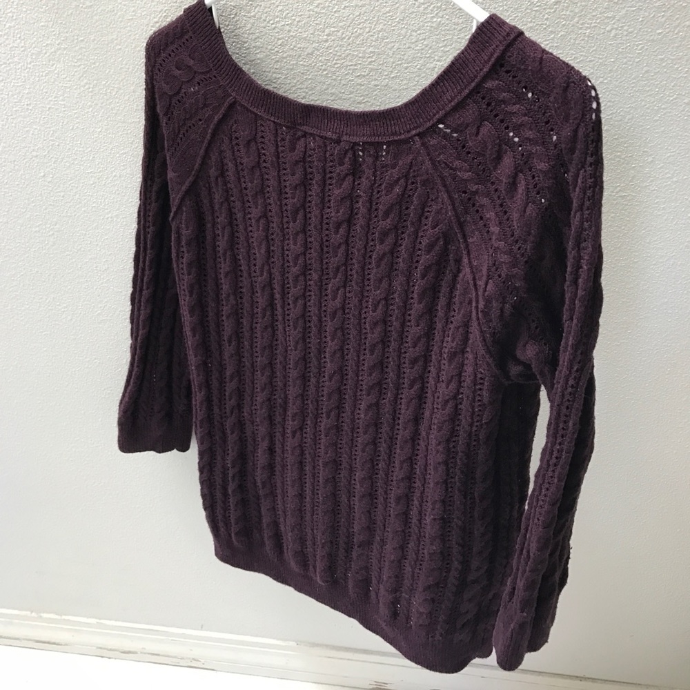 American Eagle Sweater