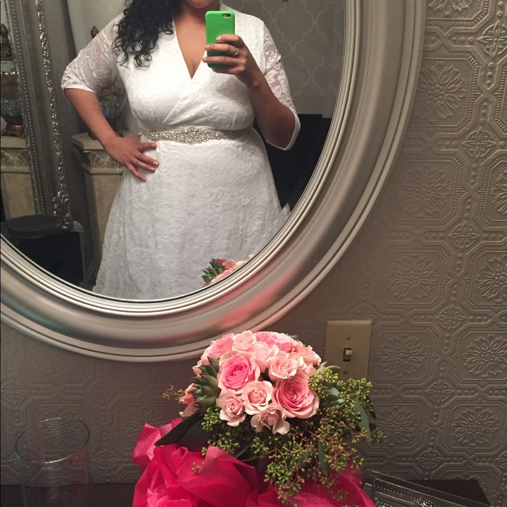 White lace dress