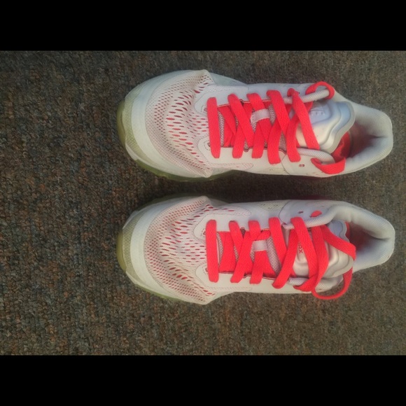 2014 Nike Air Max sz 4Y - Picture 2 of 5